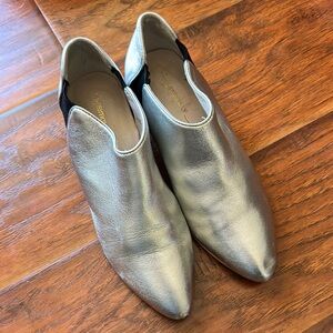 INTENTIONALLY BLANK Silver Ankle Booties with Sleek‎ Design